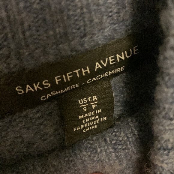 100% Cashmere Mock Neck Sweater - Picture 3 of 5